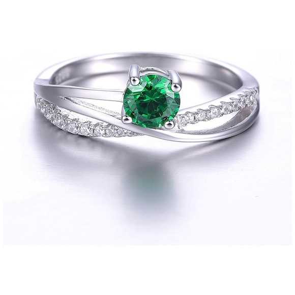Emerald Eternity Twist Ring - Picture 5 of 6